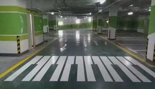 集贤仓库划线